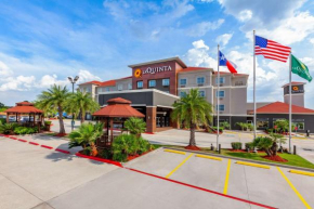 Отель La Quinta by Wyndham Houston Channelview  Хьюстон